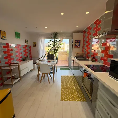 Apartman T4 En Duplex Avec Grande Terrasse Et Petite Vue *